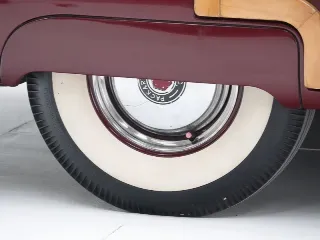 Foto 18 di 40: Packard Eight Woody wagon