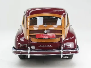 Foto 40 di 40: Packard Eight Woody wagon