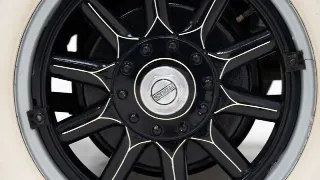 Foto 32 di 40: Peerless Six Model 61