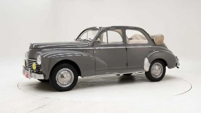 Peugeot 203 C