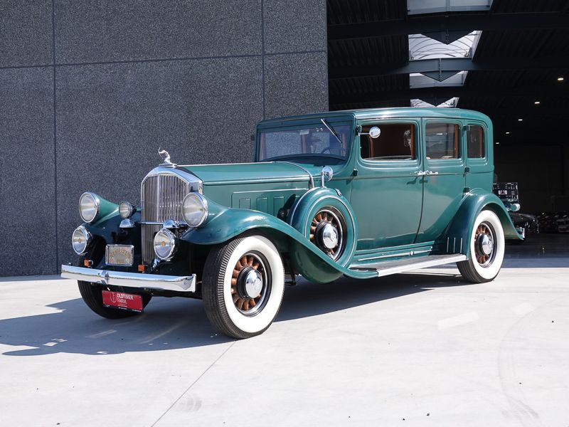 Pierce-Arrow Model 54 Sedan
