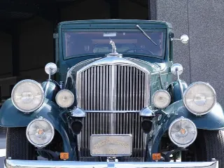 Foto 21 di 40: Pierce-Arrow Model 54 Sedan
