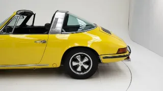 Foto 29 di 40: Porsche 911 2.2 E Targa