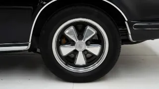 Foto 29 di 40: Porsche 911 2.4 S