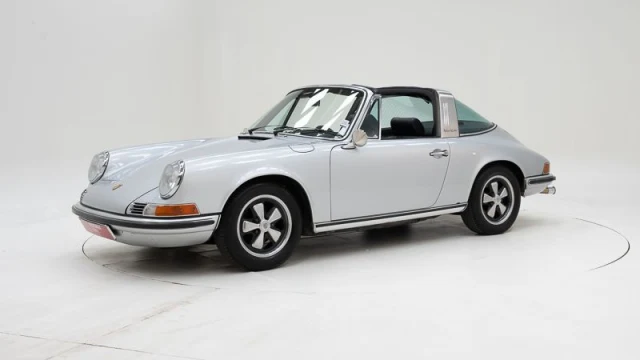 Porsche 911 2.4 T/E Targa