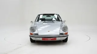 Foto 9 di 40: Porsche 911 2.4 T/E Targa