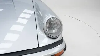 Foto 11 di 40: Porsche 911 3.0 SC Targa