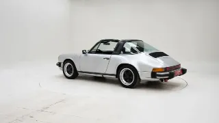 Foto 4 di 40: Porsche 911 3.0 SC Targa