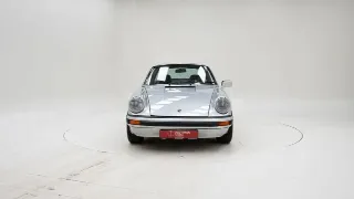 Foto 5 di 40: Porsche 911 3.0 SC Targa