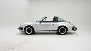 Foto 8 di 40: Porsche 911 3.0 SC Targa