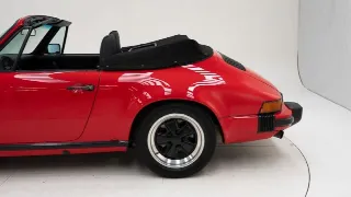 Foto 30 di 40: Porsche 911 3.2