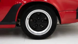 Foto 33 di 40: Porsche 911 3.2 Targa