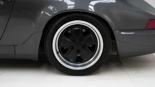 Foto 33 di 40: Porsche 911 964 Carrera 2
