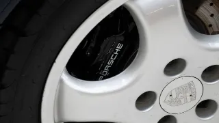 Foto 22 di 40: Porsche 911 964 Carrera 4