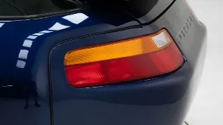 Foto 31 di 40: Porsche 928 S4