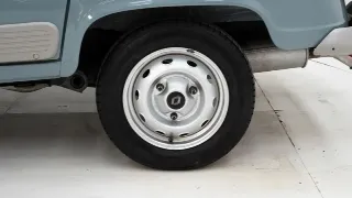 Foto 33 di 40: Renault R4 GTL Clan