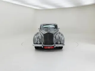 Foto 5 di 40: Rolls-Royce Silver Cloud II