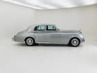 Foto 6 di 40: Rolls-Royce Silver Cloud II
