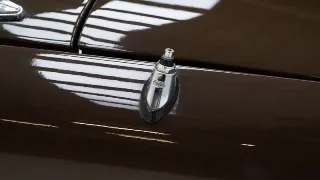 Foto 36 di 40: Rover P6 V8