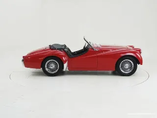Foto 6 di 40: Triumph TR3 Small Mouth