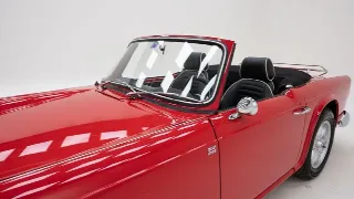 Foto 36 di 40: Triumph TR4 A