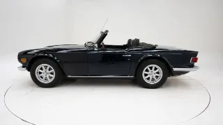 Foto 37 di 40: Triumph TR6 + Overdrive