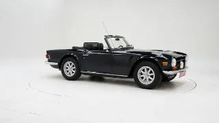 Foto 3 di 40: Triumph TR6 + Overdrive