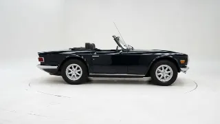 Foto 6 di 40: Triumph TR6 + Overdrive