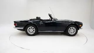 Foto 9 di 40: Triumph TR6 + Overdrive