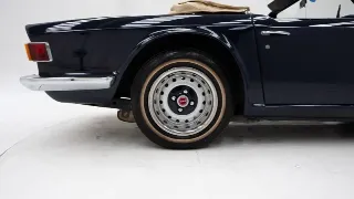 Foto 18 di 40: Triumph TR6 + Overdrive