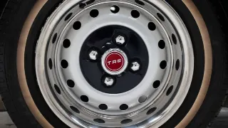 Foto 19 di 40: Triumph TR6 + Overdrive