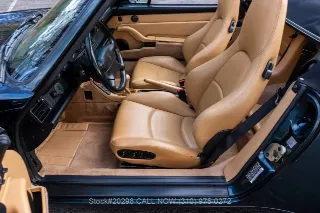 Foto 24 di 24: 1995 Porsche 993