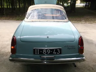 Foto 5 di 8: Peugeot 404 Cabriolet Injection | 1964 | Route 66 Auctions