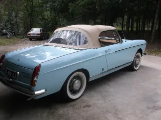 Foto 6 di 8: Peugeot 404 Cabriolet Injection | 1964 | Route 66 Auctions