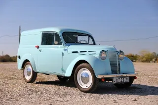 Foto 4 di 8: Renault Juvaquatre Fourgonnette | 1956 | Route 66 Auctions