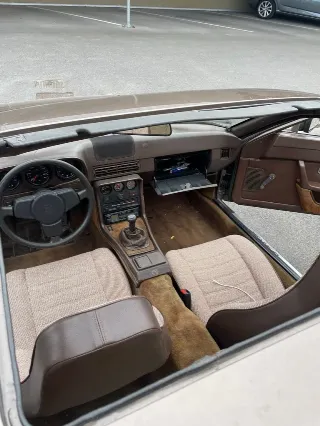 Foto 7 di 8: Porsche 924 | 1983 | Route 66 Auctions