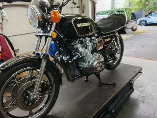 Foto 2 di 8: Suzuki GS1000G | 1980 | Route 66 Auctions