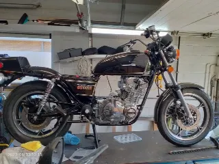 Foto 5 di 8: Suzuki GS1000G | 1980 | Route 66 Auctions