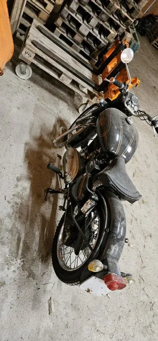 Foto 3 di 8: Royal Enfield Bullet 350 | 1967 | Route 66 Auctions