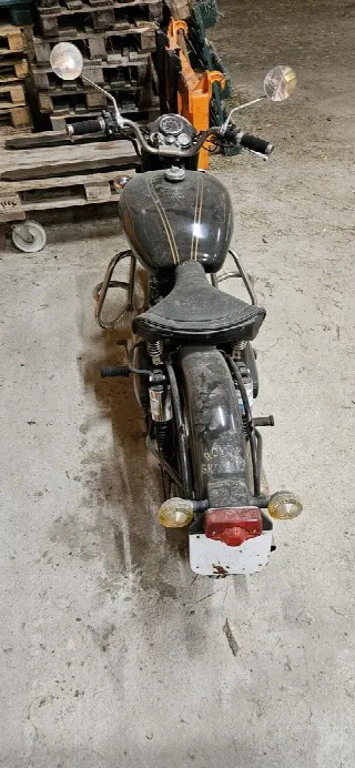 Foto 4 di 8: Royal Enfield Bullet 350 | 1967 | Route 66 Auctions