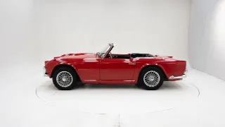 Foto 21 di 40: Triumph TR4 + Overdrive