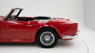 Foto 31 di 40: Triumph TR4 + Overdrive