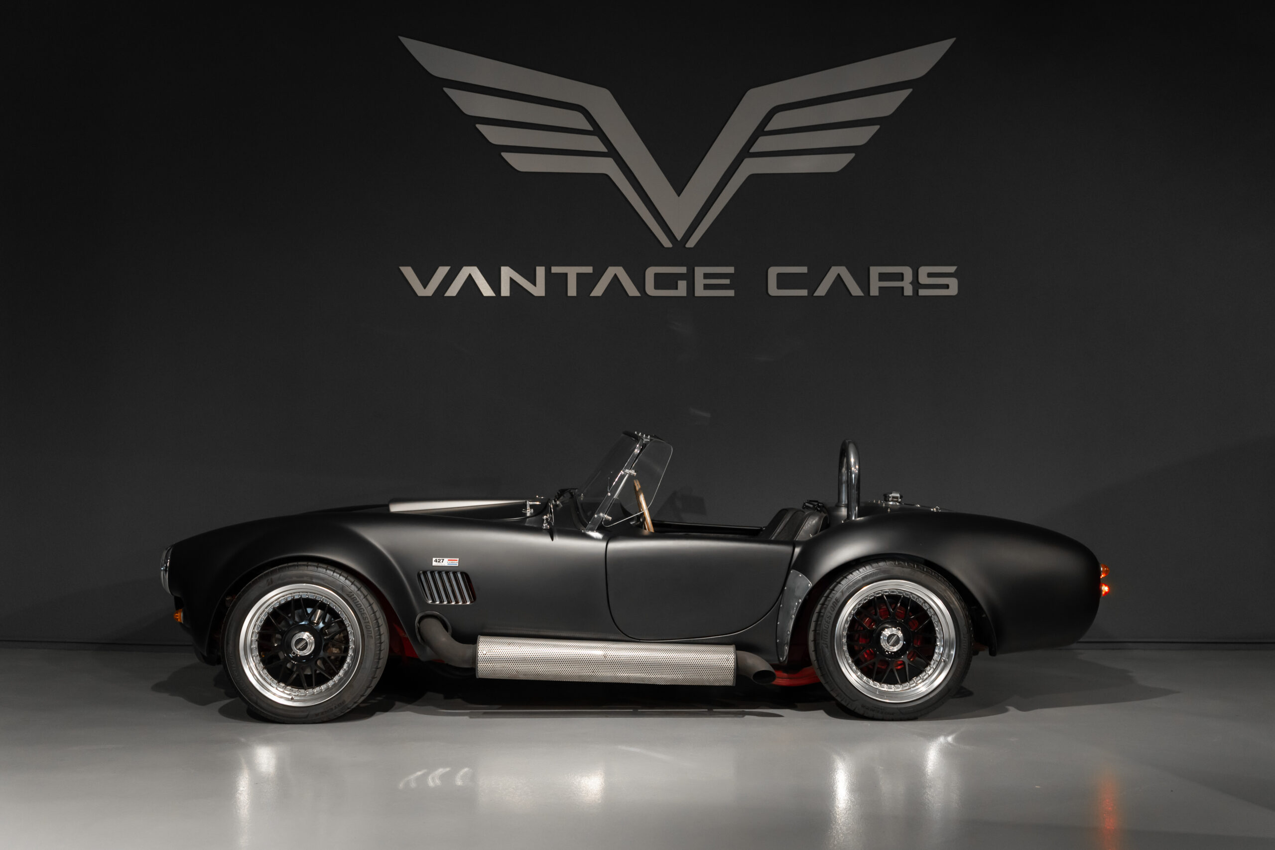 AC Cobra 5.7 V8 Supercharged