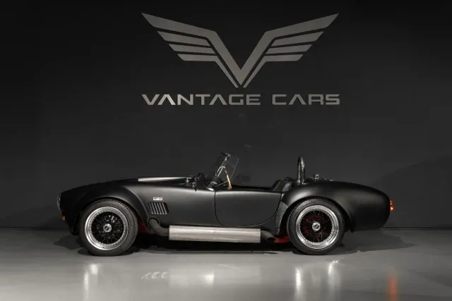 AC Cobra 5.7 V8 Supercharged