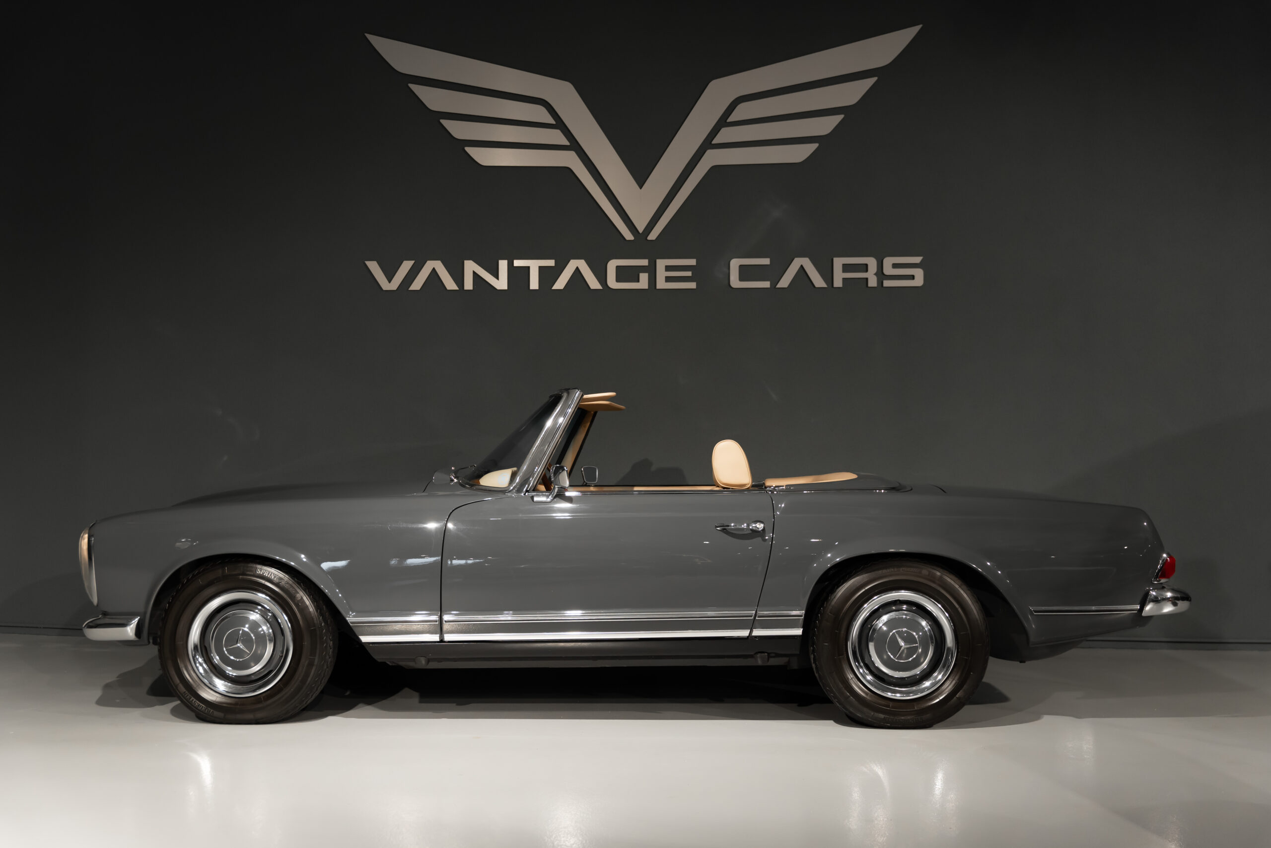 Mercedes-Benz SL 230