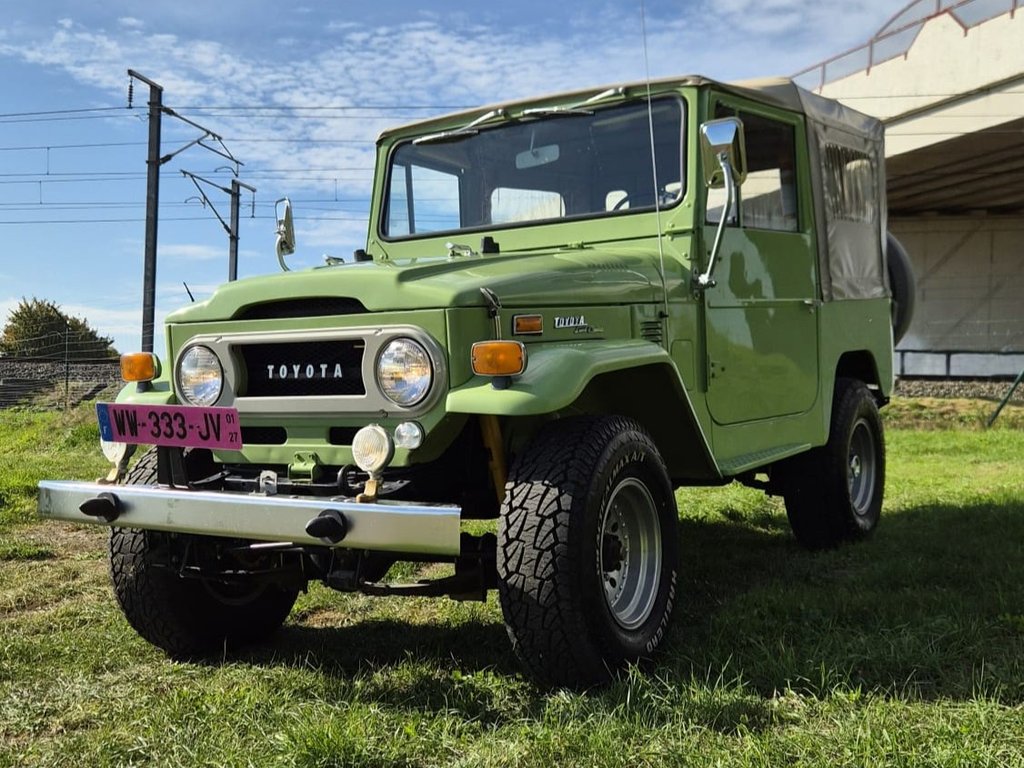 Toyota Land Cruiser FJ40 | Route 66 Auctions