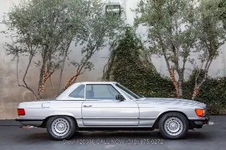 Foto 16 di 24: 1985 Mercedes Benz 280SL