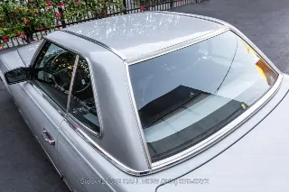 Foto 19 di 24: 1985 Mercedes Benz 280SL