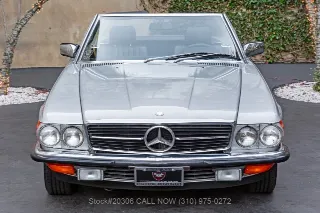 Foto 2 di 24: 1985 Mercedes Benz 280SL