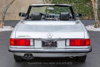 Foto 6 di 24: 1985 Mercedes Benz 280SL